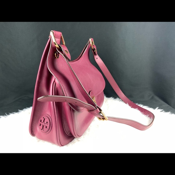 Tory Burch Handbags - Authentic Tory Burch James Saddle Crossbody